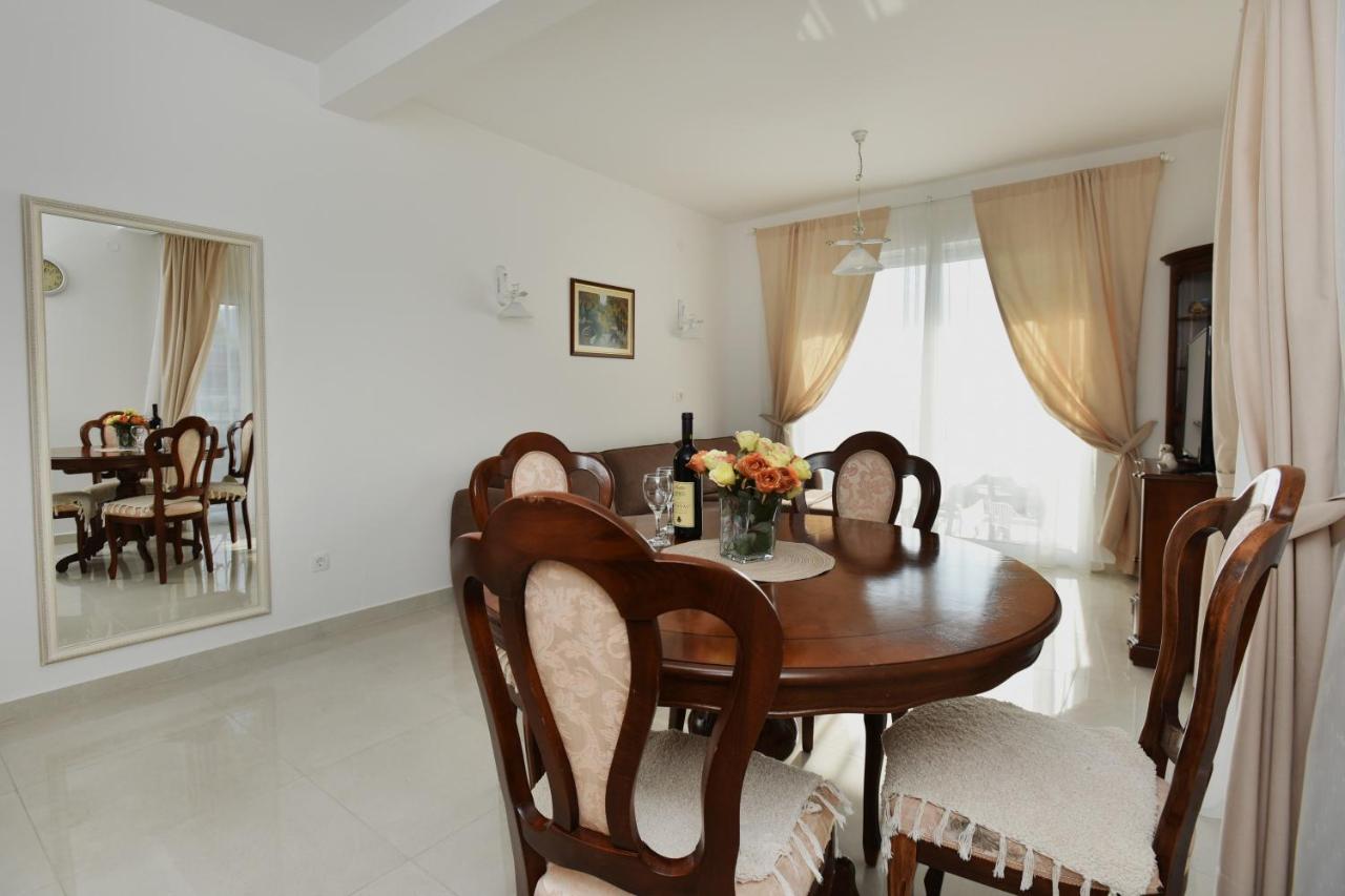 Villa Julia Baošići Екстериор снимка