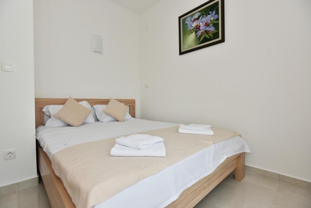Villa Julia Baošići Екстериор снимка